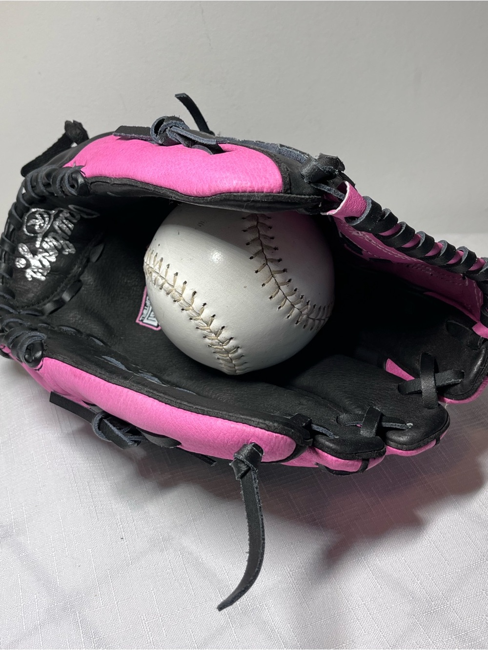 Rawlings Playmaker Series Youth Baseball Glove Model PM2809BP
12.5”
Leather Palm
